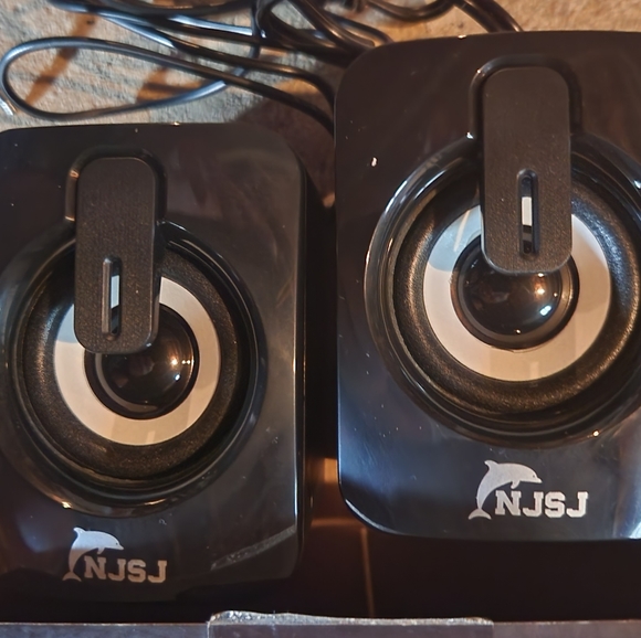 NJSJ Led Desktop Speakers - Picture 3 of 5